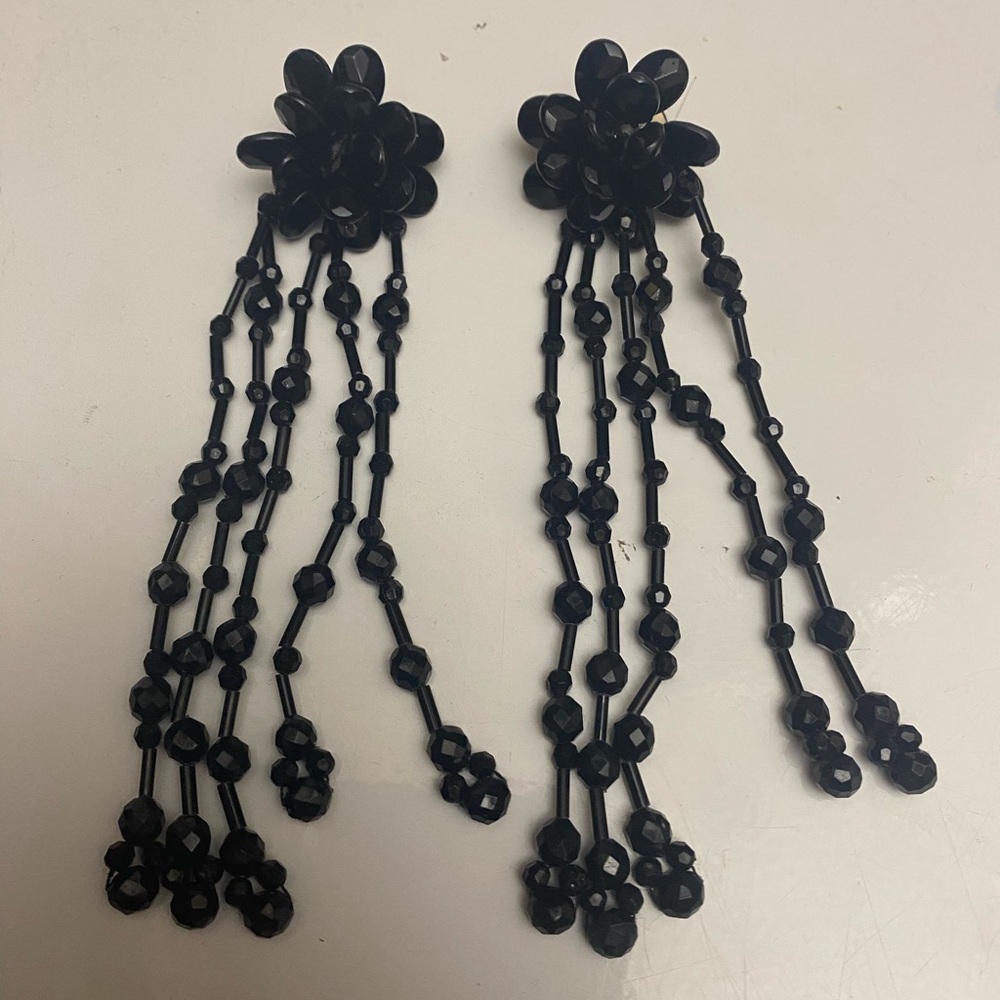 Vintage Dangling Beaded Pierced
Earrings Black Beads Flower Gothic
Old Retro